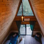 Cozy Glamping For Couples And Families Arakapas