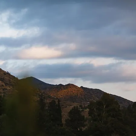Romantic Mountain With Swimming Pool Access Lejlighed