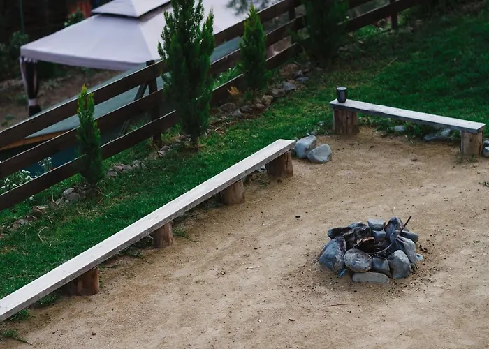 Cozy Glamping For Couples And Families Appartamento